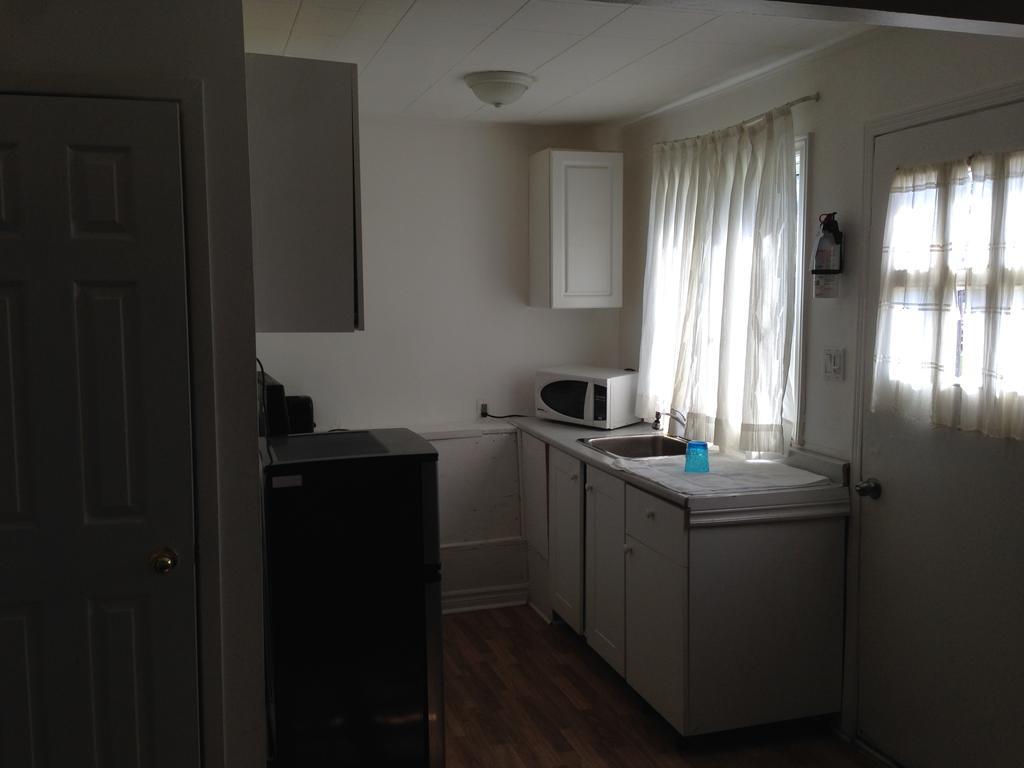 Ivy Motel Торонто Екстериор снимка